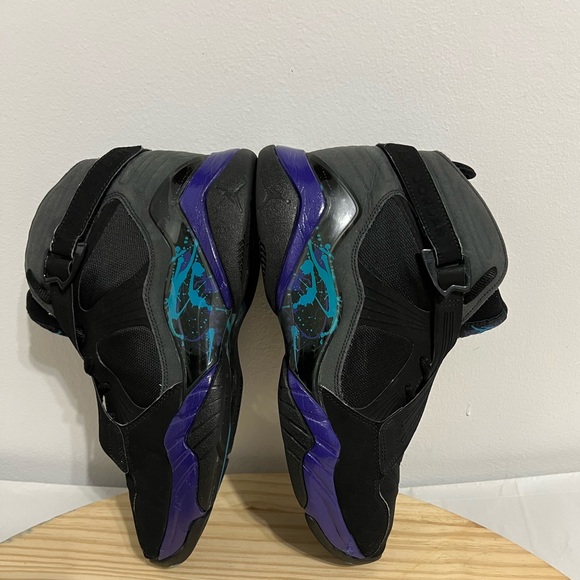 J O R D A N - Picture 3 of 15